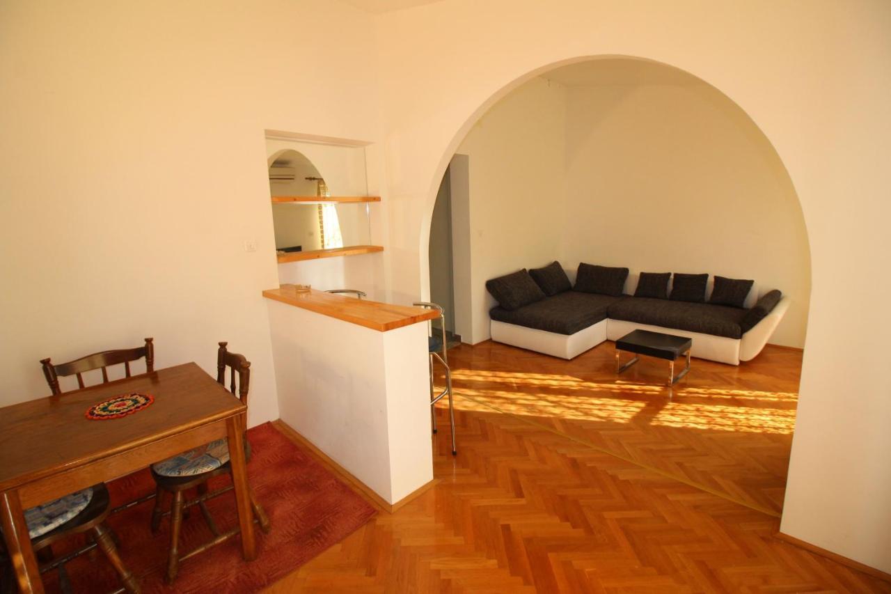 Апартаменты Makarska Centre & Free Private Parking Экстерьер фото